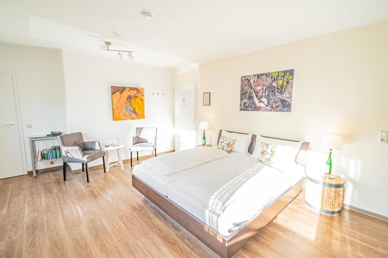 Weinhotel Ayler Kupp Екстер'єр фото